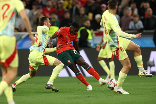 夸张！ Flandre 的战争之神Gwen在12分钟内取得了四杀，结束了比赛AL1-0TT