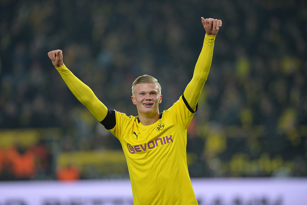 JD Gaming 和 Weibo Gaming 在 LPL 第二分裂 2025 中获得胜利